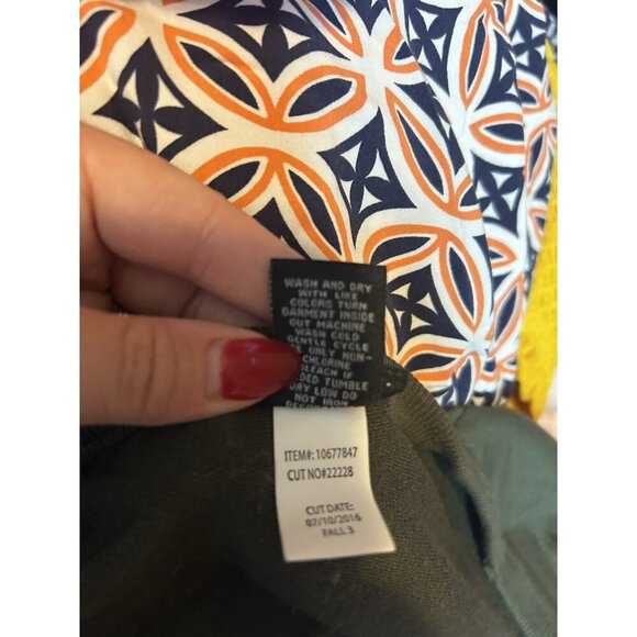 Torrid Olive Lattice Long Sleeve Sweatshirt Green Knit Size 3 (3X) Warm - Picture 8 of 8